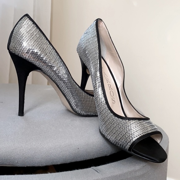 Elegant high heel shoes - Picture 2 of 4